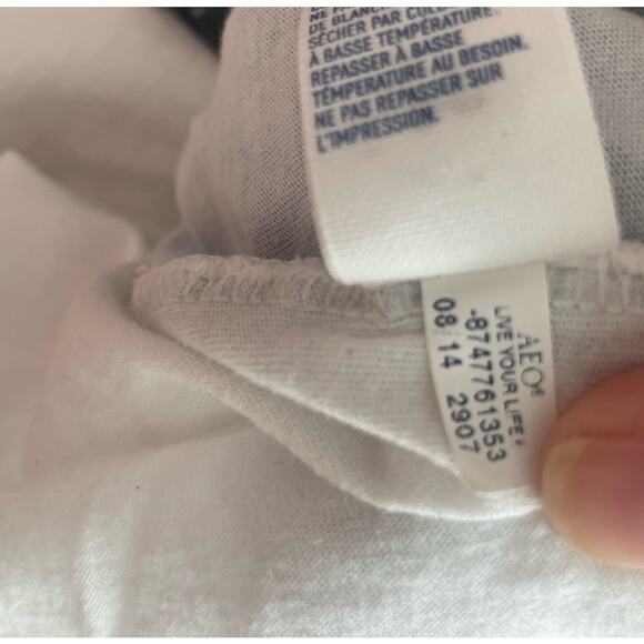 American Eagle Outfitters Ugly Christmas Sweater Vest T-Shirt Mens Sz L - Picture 7 of 9